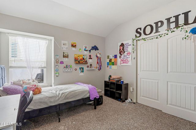 261 PENBRIDGE Place, El Paso, TX 79928