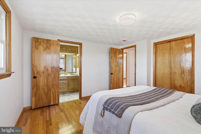 3340 MINTON DR, York, PA 17402