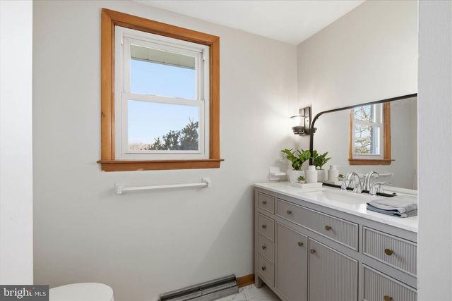 3340 MINTON DR, York, PA 17402