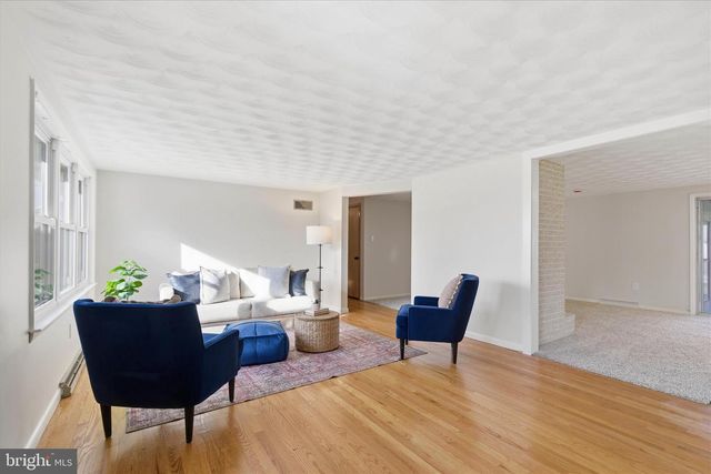 3340 MINTON DR, York, PA 17402