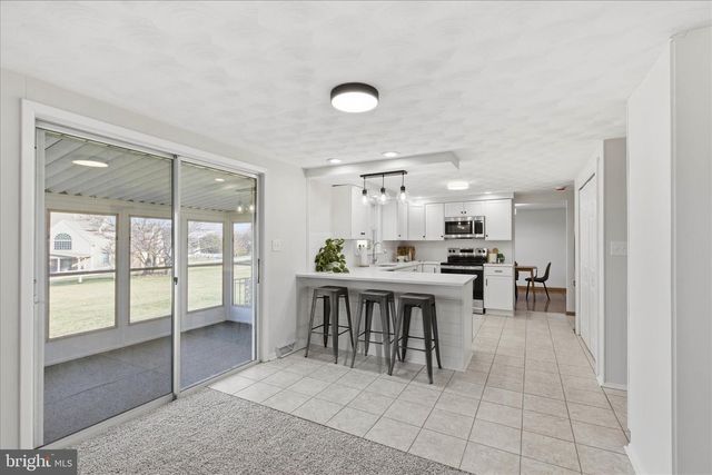 3340 MINTON DR, York, PA 17402