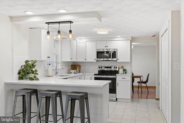 3340 MINTON DR, York, PA 17402