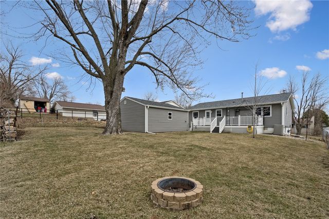 1630 Woodside Ct NW, Cedar Rapids, IA 52405