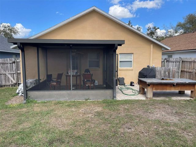 11716 MANGO CROSS COURT, Seffner, FL 33584