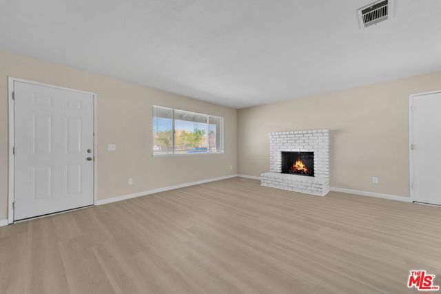 15018 E Avenue Q7, Palmdale, CA 93591