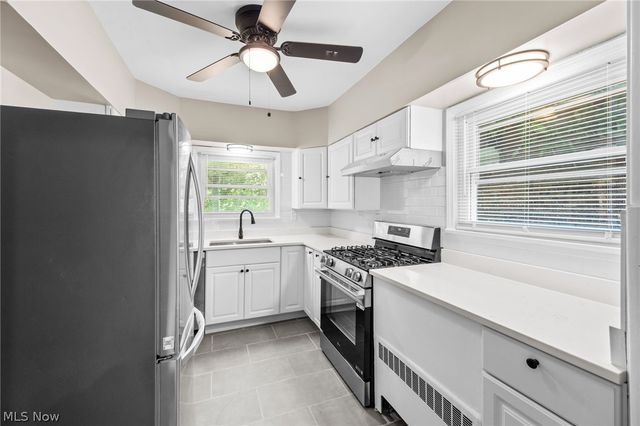889 Grayton Road, Berea, OH 44017