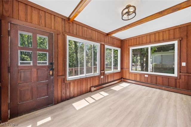 889 Grayton Road, Berea, OH 44017