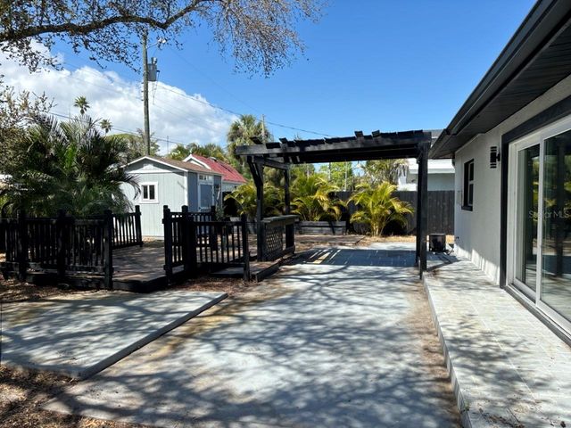 3934 HUNTINGTON STREET NE, St Petersburg, FL 33703