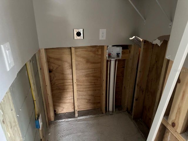 3934 HUNTINGTON STREET NE, St Petersburg, FL 33703