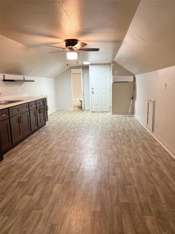 118 Hagerman Street, Houston, TX 77011