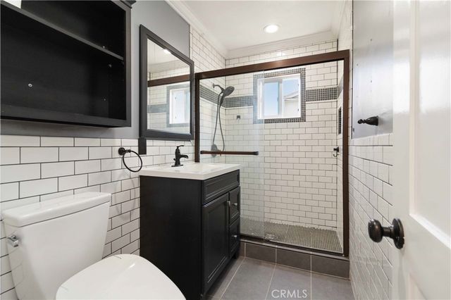 18328 Gresham, Northridge, CA 91325