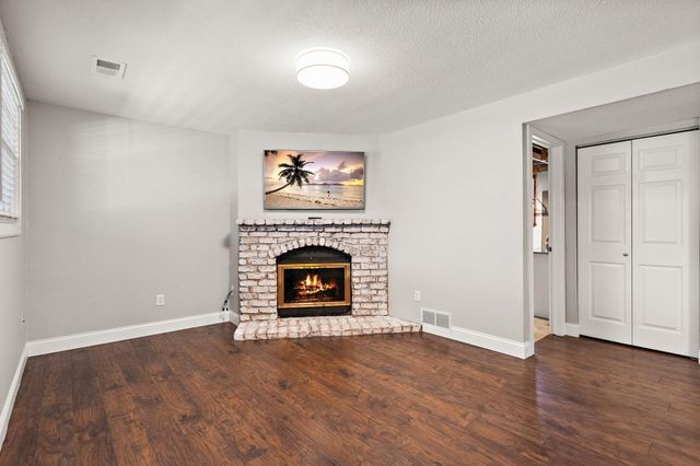 2760 Grove Lane, Mound, MN 55364