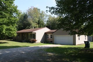 1807 W River Road, Muskegon, MI 49445