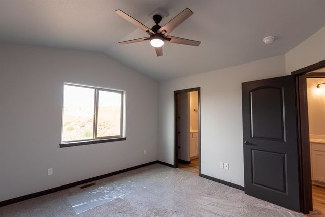 21872 ANTELOPE CREEK RD, Box Elder, SD 57719