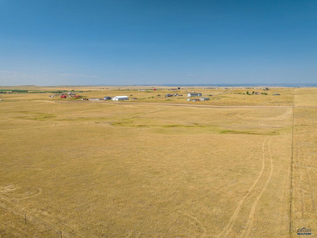 21872 ANTELOPE CREEK RD, Box Elder, SD 57719