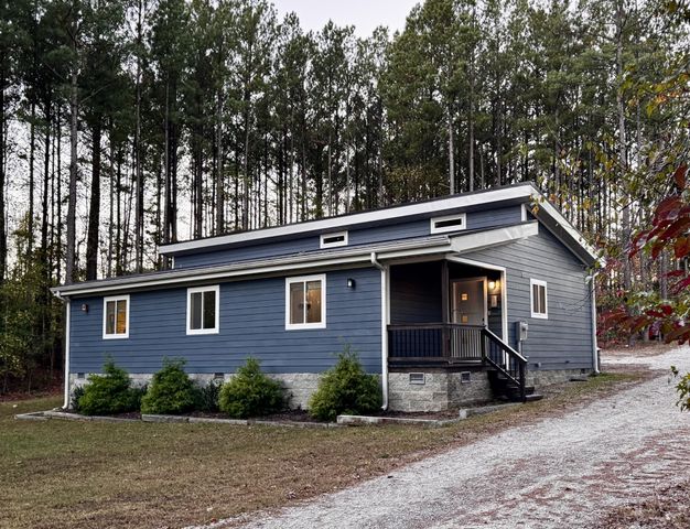 18 Davis Ln, Lawrenceburg, TN 38464