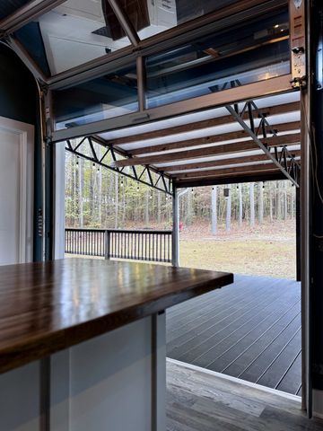 18 Davis Ln, Lawrenceburg, TN 38464