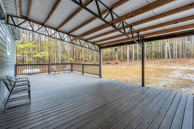 18 Davis Ln, Lawrenceburg, TN 38464