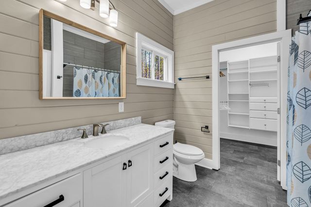 18 Davis Ln, Lawrenceburg, TN 38464