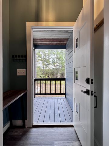 18 Davis Ln, Lawrenceburg, TN 38464