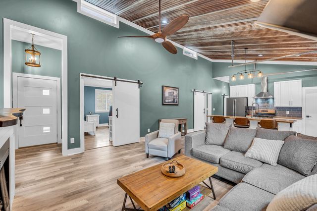 18 Davis Ln, Lawrenceburg, TN 38464