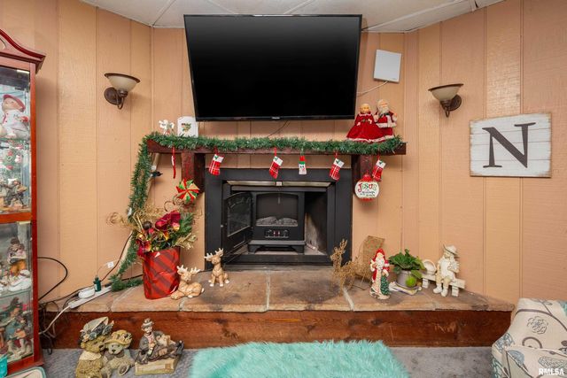 3228 SUNNYSIDE Avenue, Davenport, IA 52802