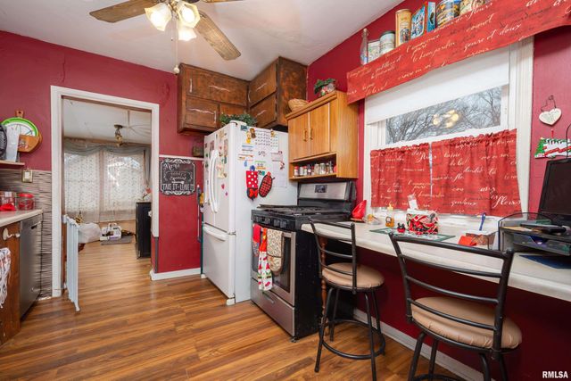 3228 SUNNYSIDE Avenue, Davenport, IA 52802