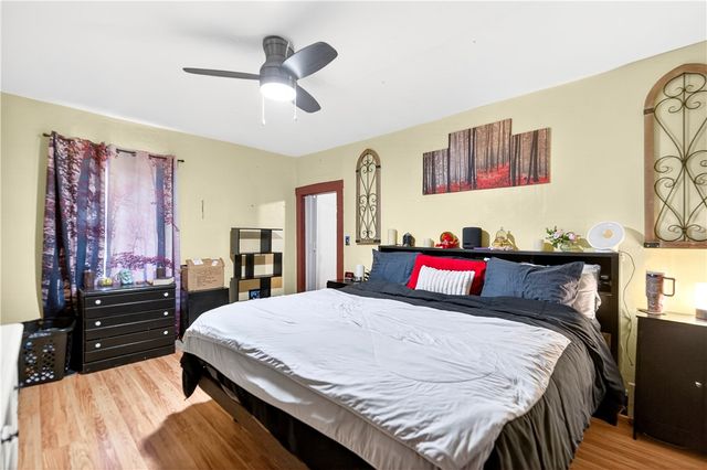 129 5th St, California, PA 15419