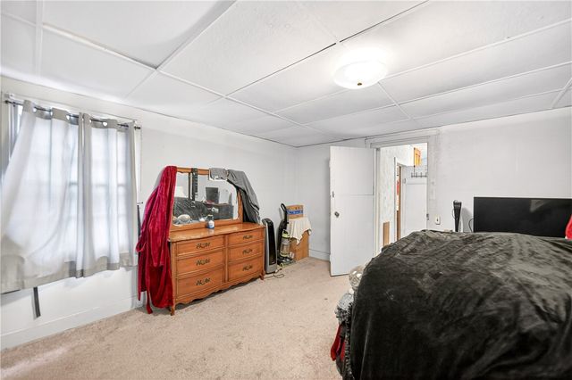 129 5th St, California, PA 15419