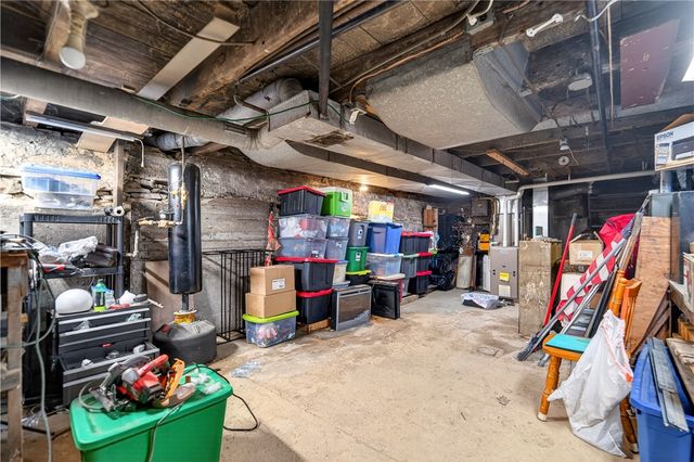 129 5th St, California, PA 15419