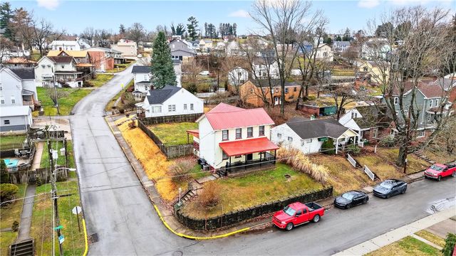 129 5th St, California, PA 15419