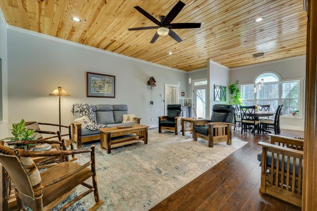 408 Reynard Place, Mc Cormick, SC 29835