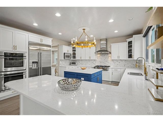6950 Esperanza Dr, Castle Pines, CO 80108