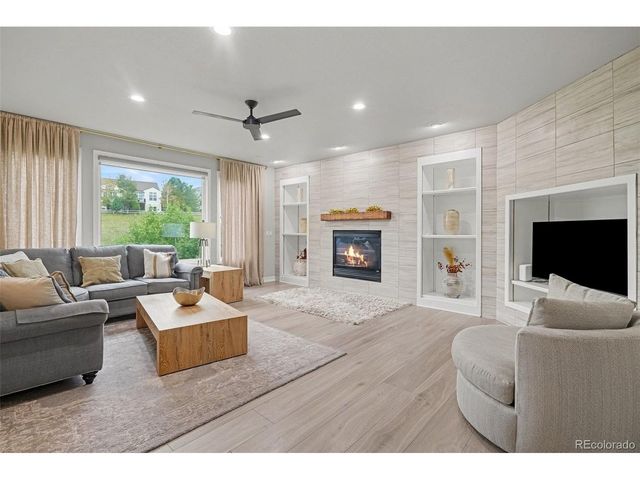 6950 Esperanza Dr, Castle Pines, CO 80108