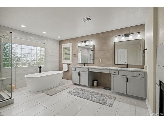 6950 Esperanza Dr, Castle Pines, CO 80108