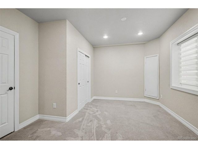 6950 Esperanza Dr, Castle Pines, CO 80108