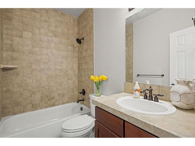 6950 Esperanza Dr, Castle Pines, CO 80108
