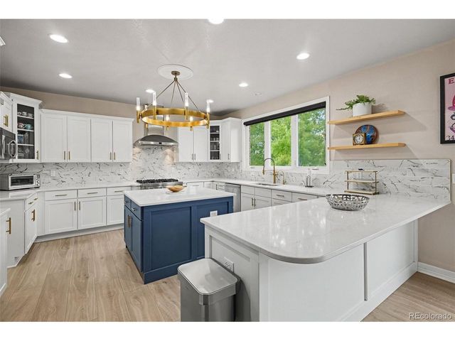6950 Esperanza Dr, Castle Pines, CO 80108
