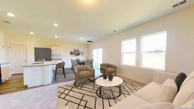 10406 Sedge Pl, Adkins, TX 78101