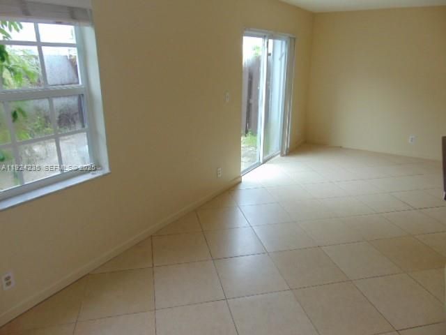 1774 SW 81st Ter 1-37, Davie, FL 33324