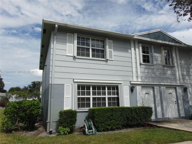1774 SW 81st Ter 1-37, Davie, FL 33324