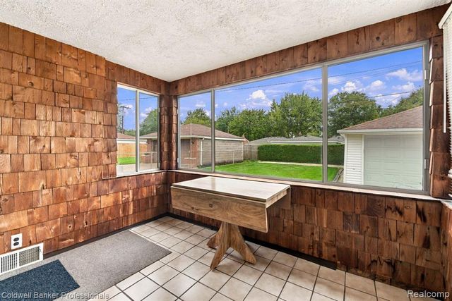 23131 Playview Street, Saint Clair Shores, MI 48082