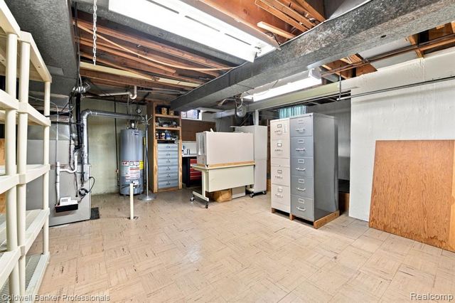 23131 Playview Street, Saint Clair Shores, MI 48082