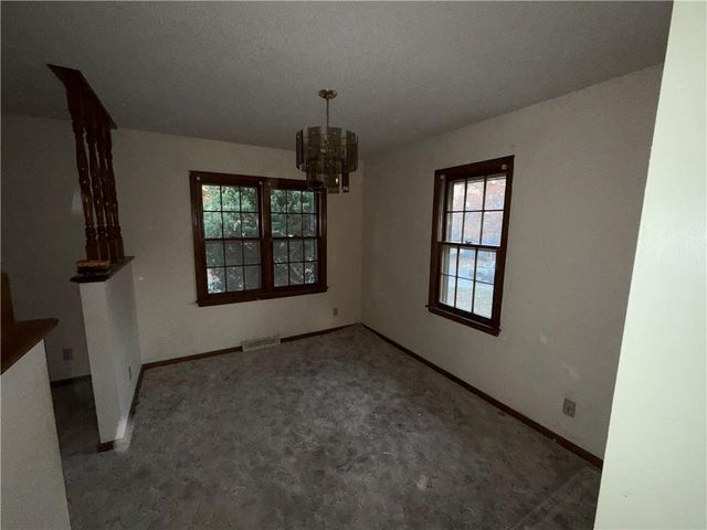 2431 N 73rd Place, Kansas City, KS 66109