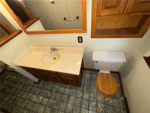 2431 N 73rd Place, Kansas City, KS 66109