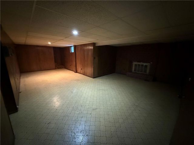 2431 N 73rd Place, Kansas City, KS 66109