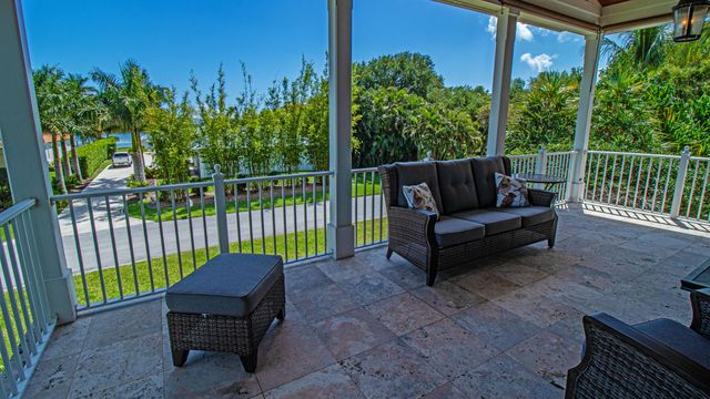 5592 SE Reef Way, Stuart, FL 34997