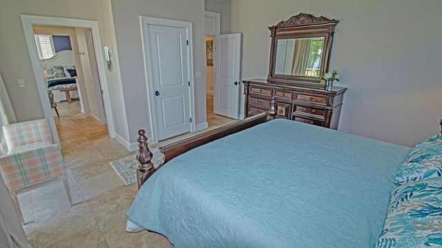 5592 SE Reef Way, Stuart, FL 34997