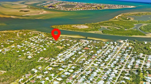 5592 SE Reef Way, Stuart, FL 34997