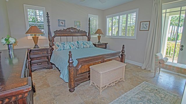 5592 SE Reef Way, Stuart, FL 34997